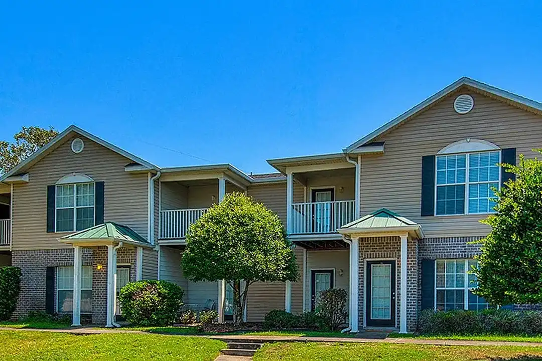 Marcus Pointe Grande Apartment Homes - View 6