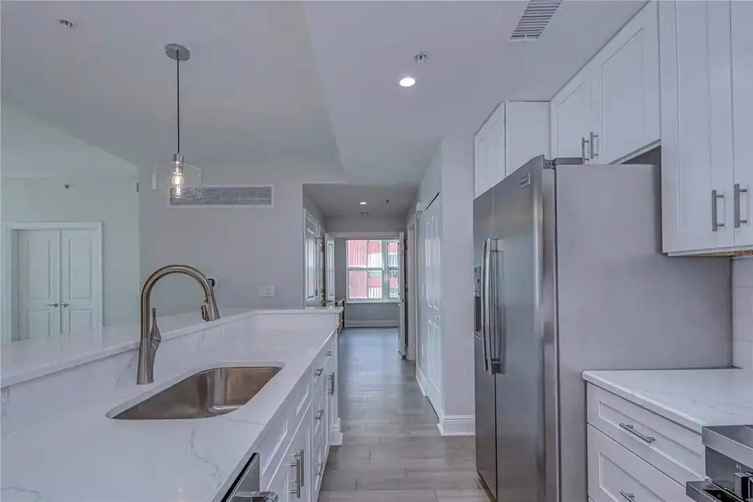 Apartment in Tampa - View 3