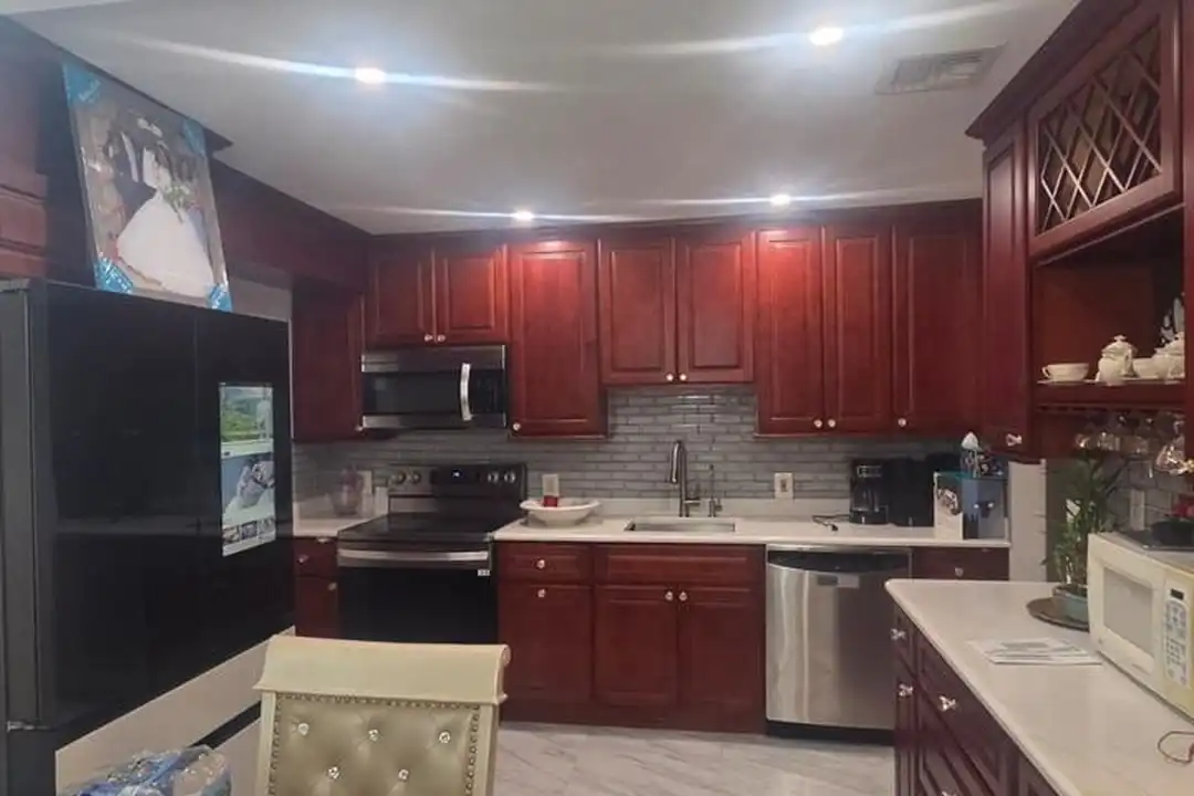 2648 Beech St unit 1 – photo 1 of 6