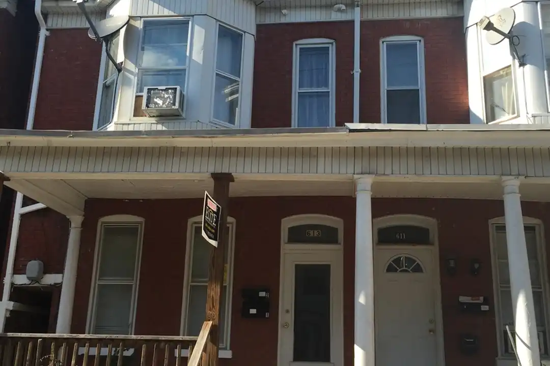 613 W King St unit 2 – photo 1