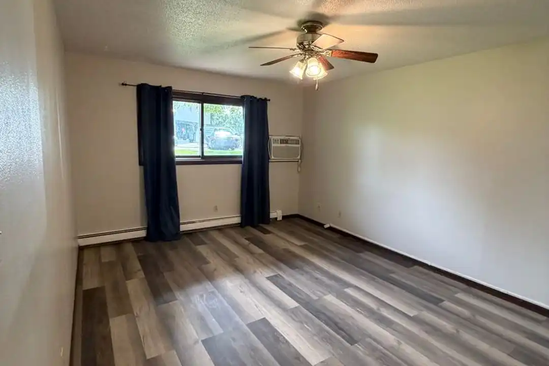 Apartment in Jamestown - View 5