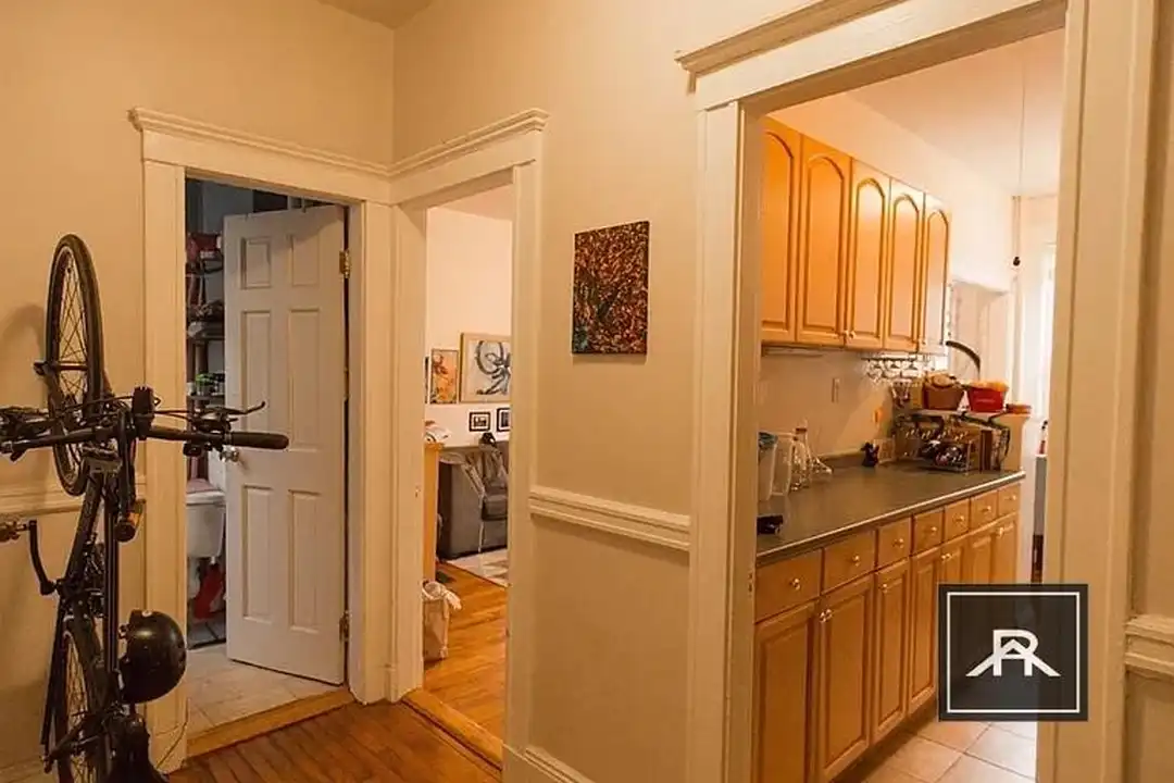 Apartment in Boston - View 2