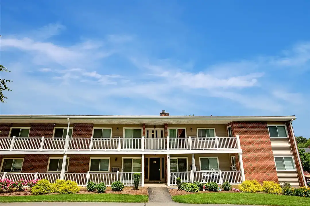 Francis Crossing Apartment Homes – photo 1 of 25