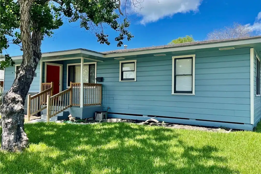 1006 Collingswood Dr – photo 1