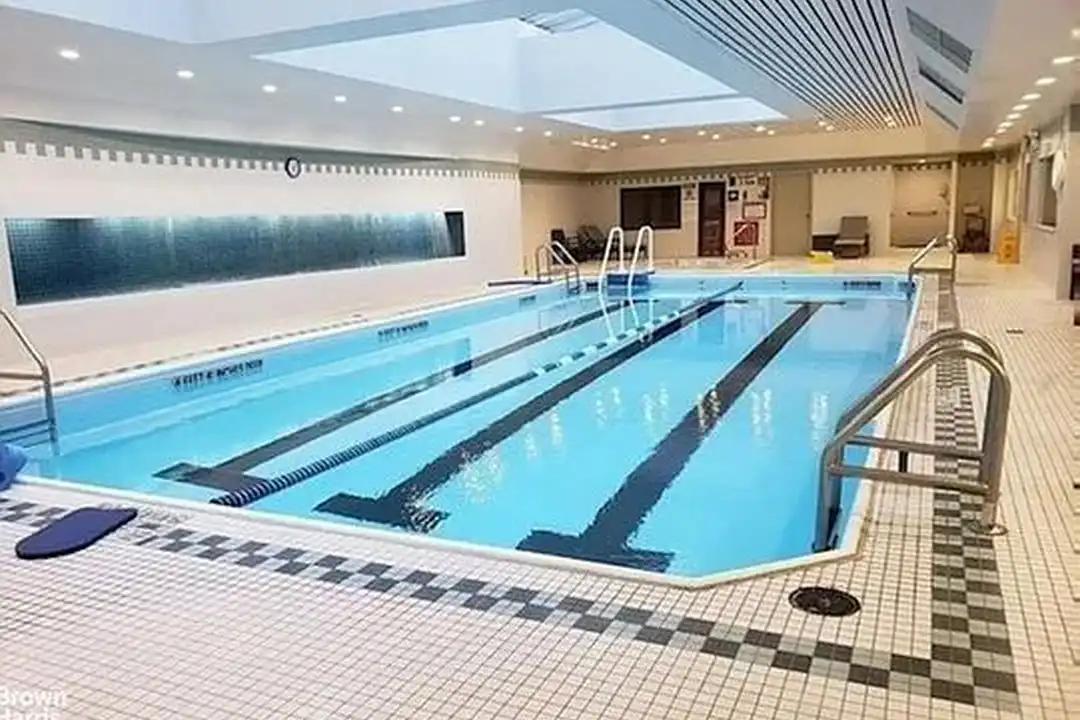 225 W 83rd St unit 10A – další