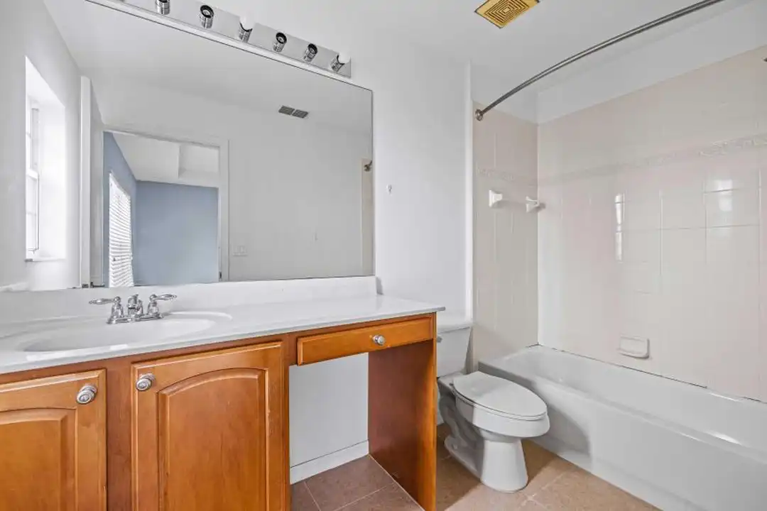 1944 SE High Springs Dr - View 2