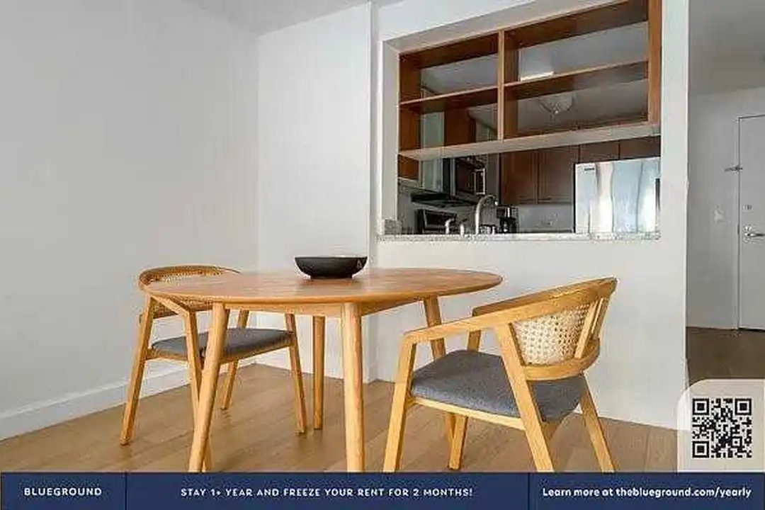 130 W 15th St unit 6G – další