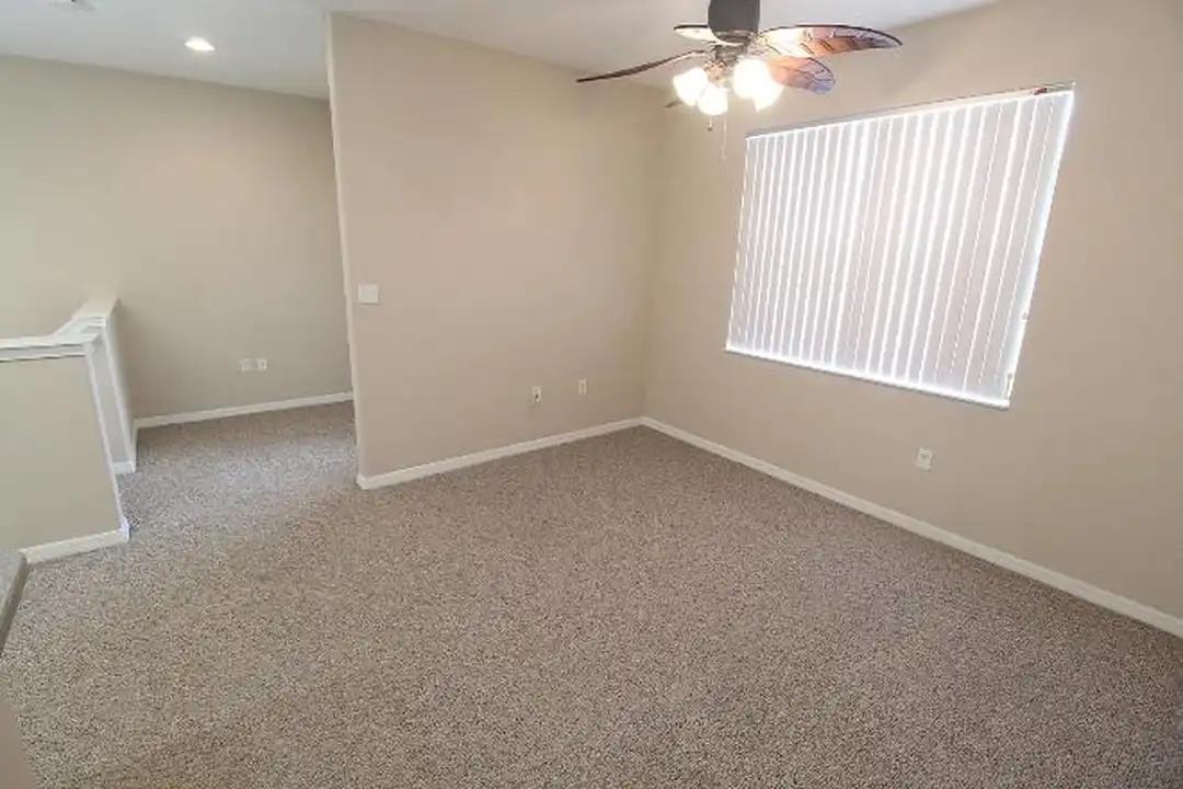 3474 Parkridge Cir - More