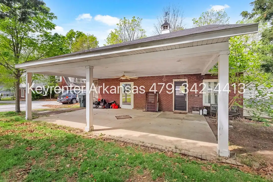 255 W Lawson St - View 3