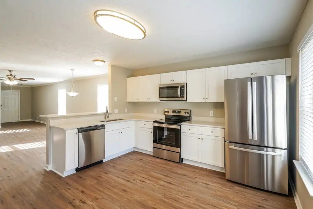 5125 Hickory Grove Dr - More