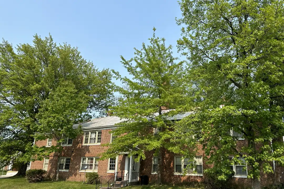 2270 Noble Rd – photo 1 of 6
