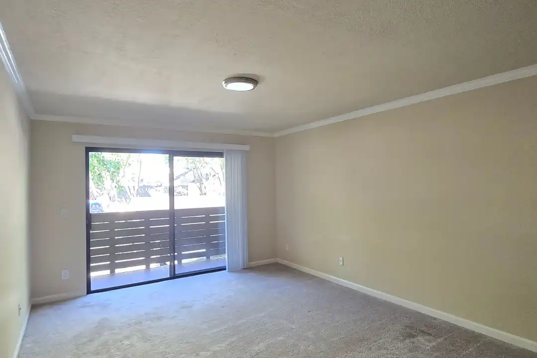 5590 Makati Cir - View 5
