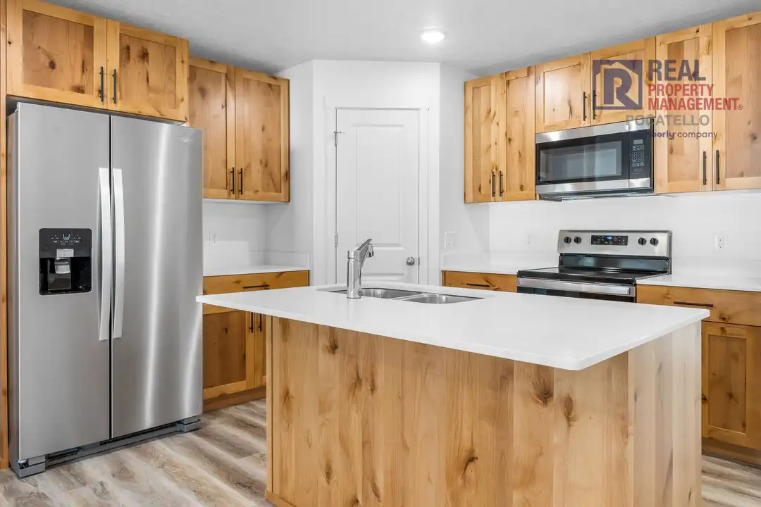 1014 W Quinn Rd unit #121 - View 3