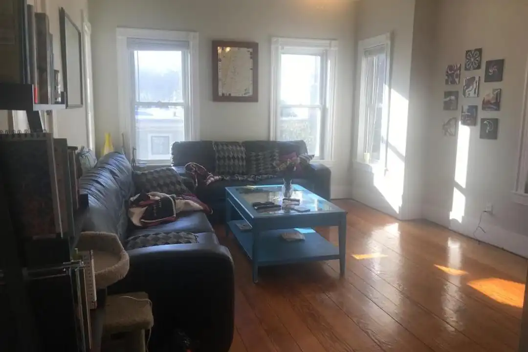 60 Brookside Ave – pohled 2