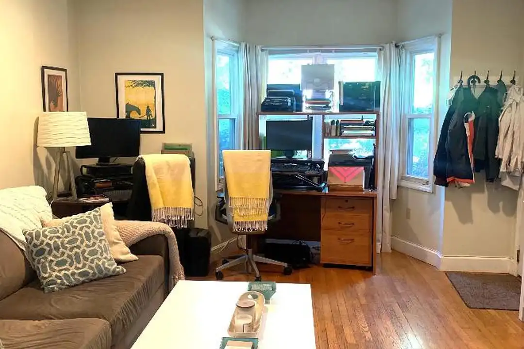 288 Amory St - Widok 3