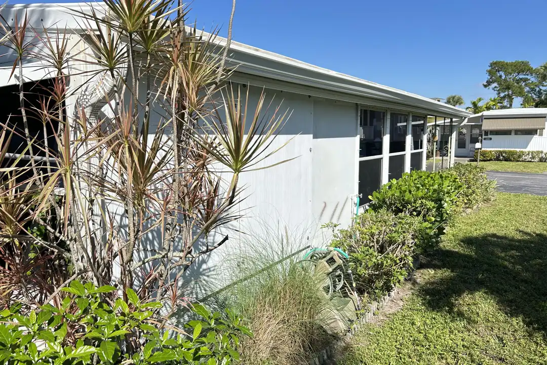 425 Bougainvilla Dr - View 5