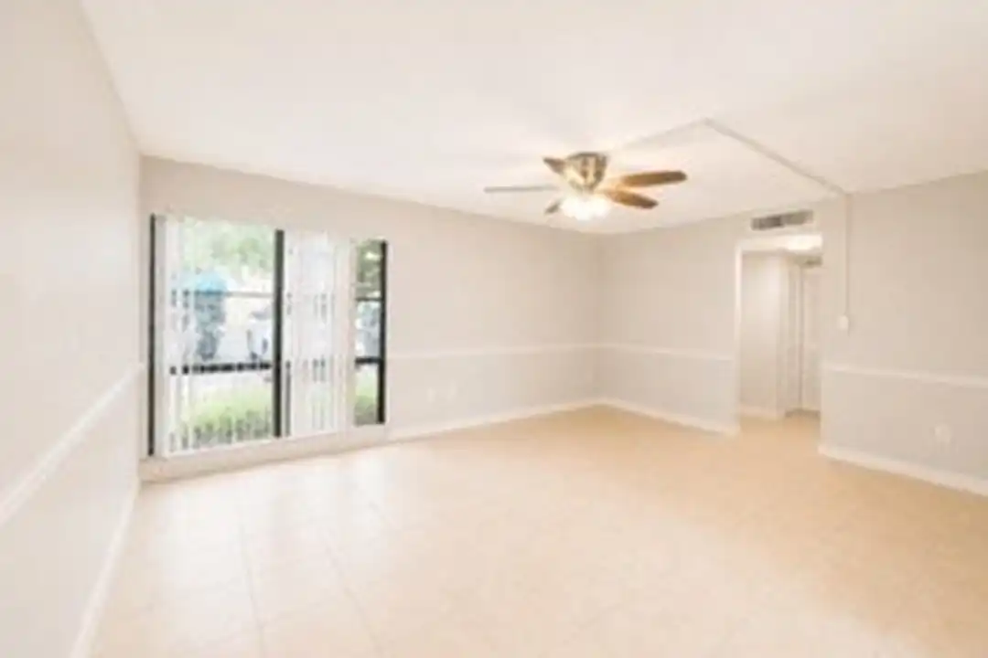 Apartment in Gainesville - View 6