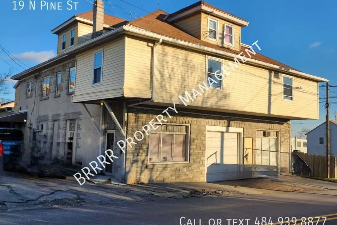 19 N Pine St – photo 1 of 22