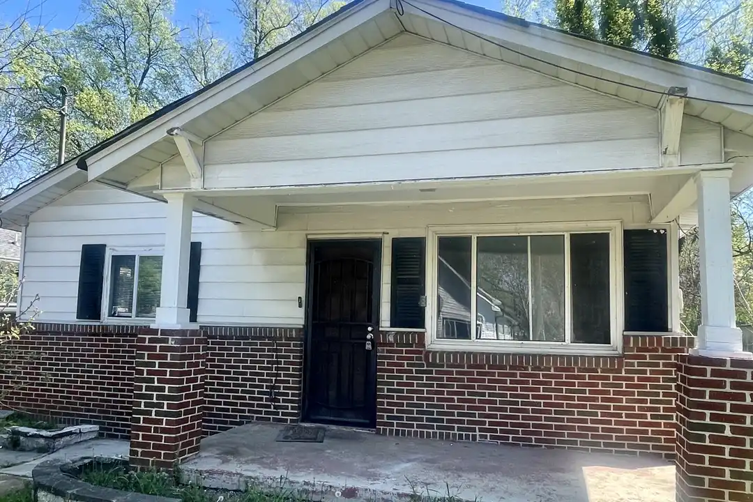 1210 Sheridan Ave – photo 1