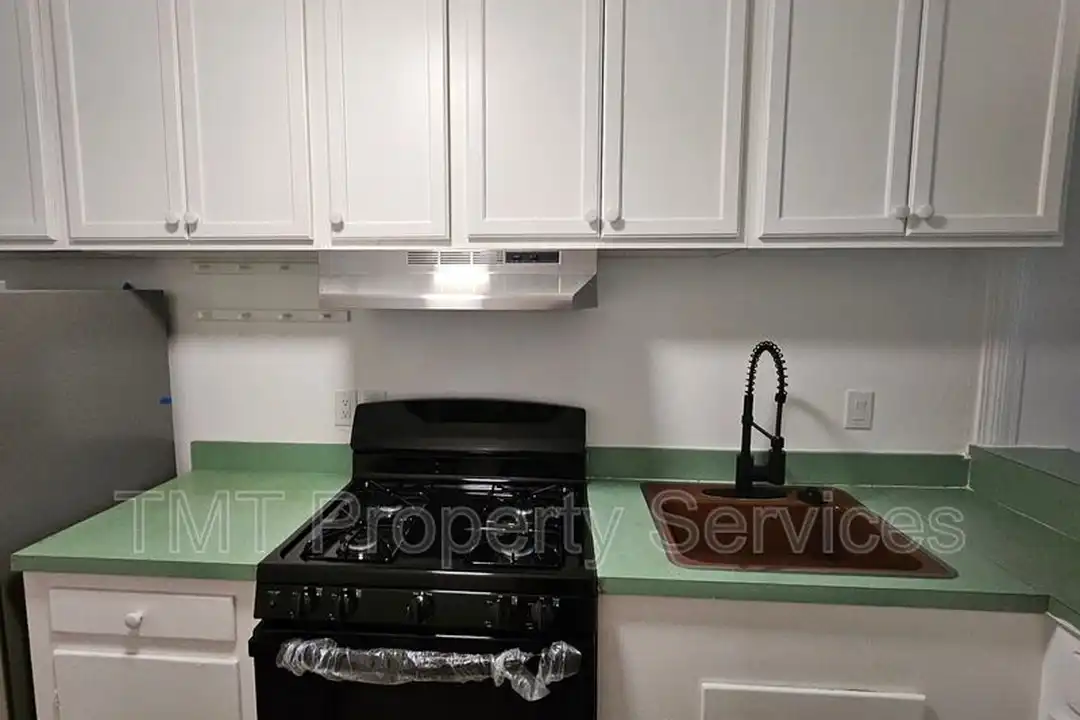 2619 Acacia St unit # 2 - View 6