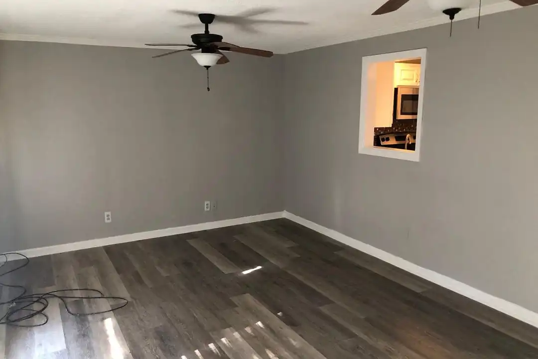 306 Gerrie Dr - View 6
