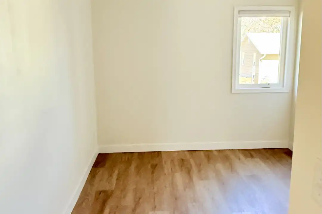 420 Minneopa Ave unit 201 - View 6