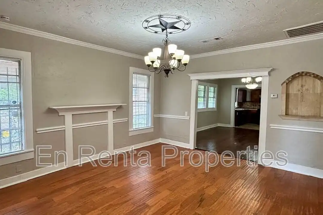 1925 St Louis Ave - View 4