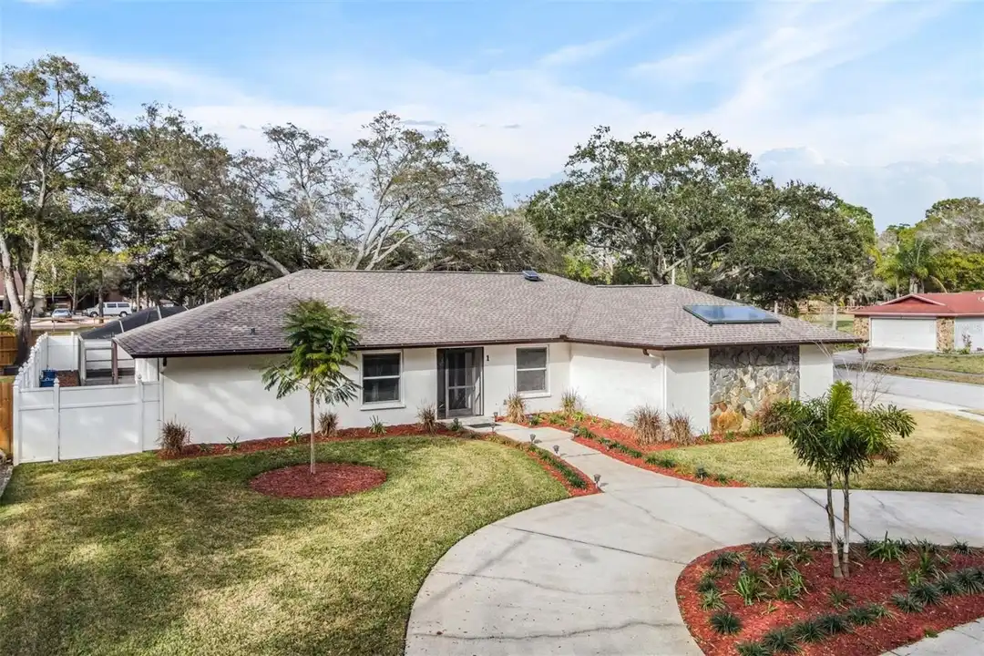 1 Fernery Ln – photo 1 of 44