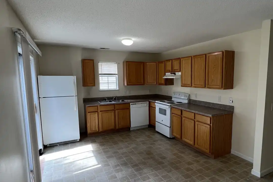 221 Fox Grove Cir unit 1 - View 3