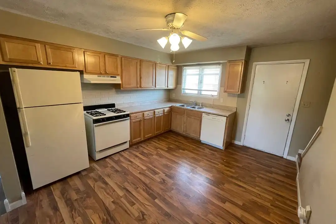1103 Gettysburg Dr unit 01 – photo 1