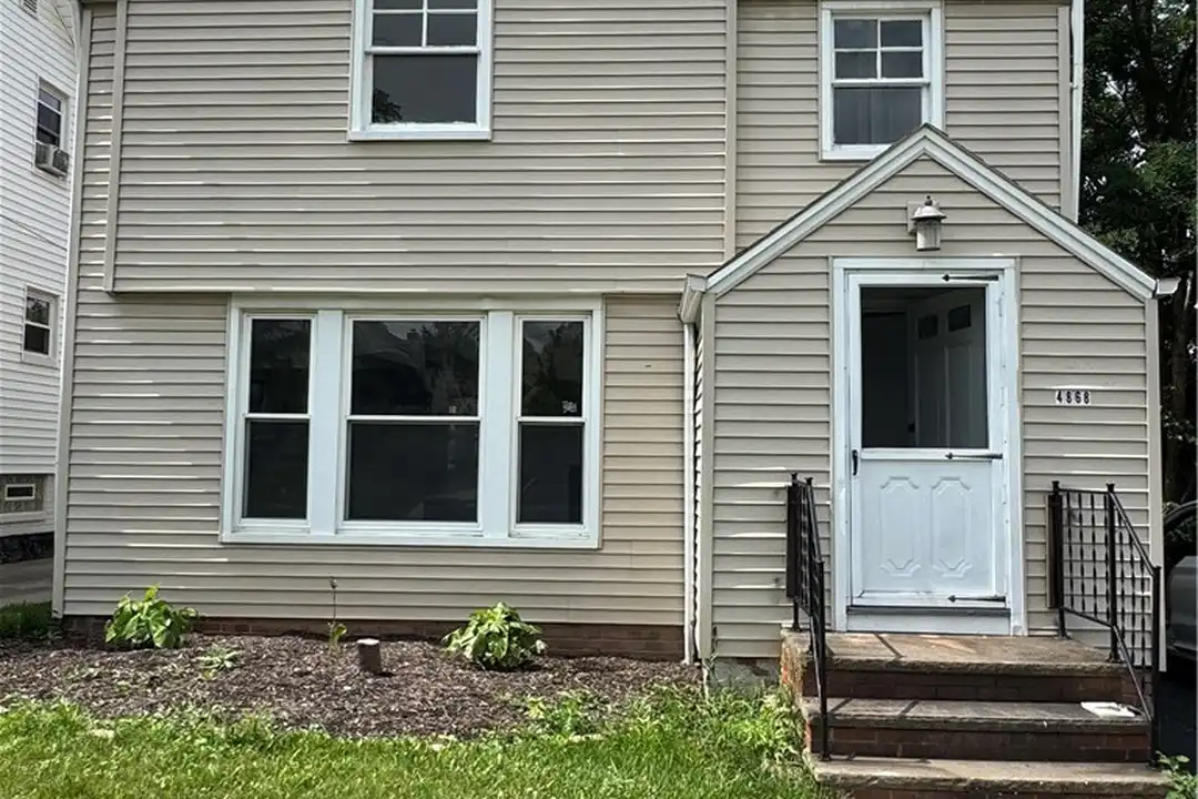 4868 E 88th St – photo 1