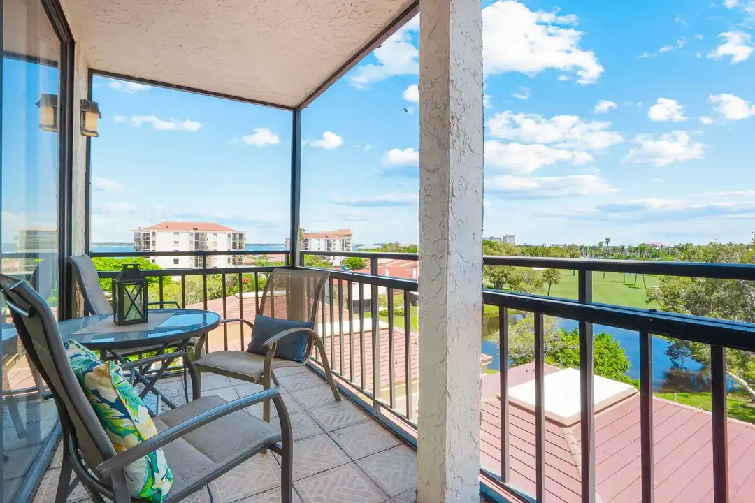 6180 Sun Blvd unit 506 - View 3