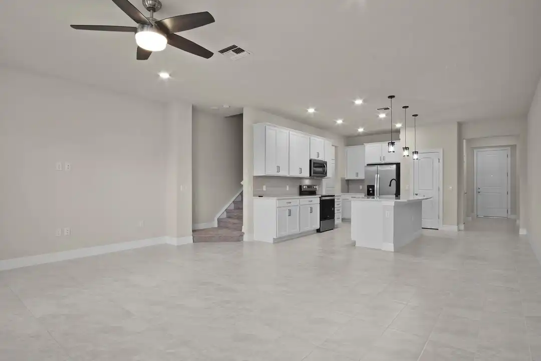 4837 Chantilly Rd - View 5