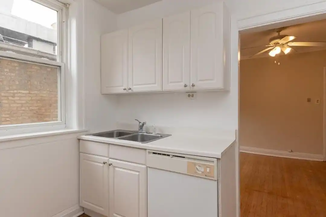 4409 N Kenneth Ave - View 5