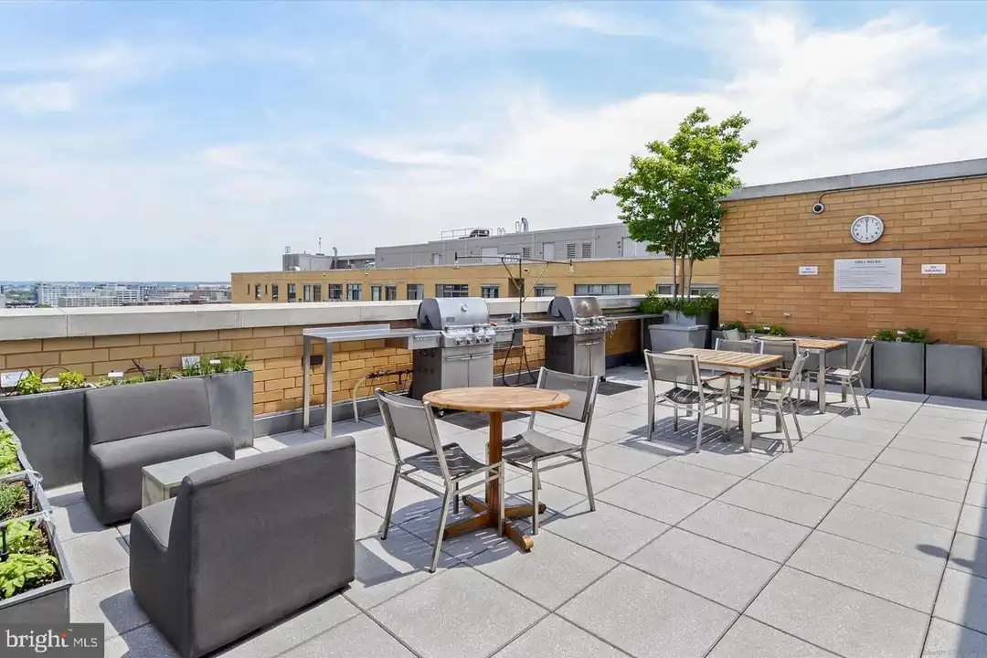 475 K St NW - More
