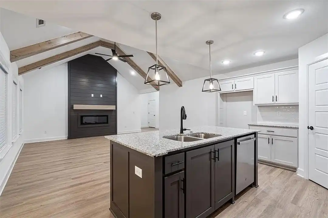 1040 Monarch Rd - View 3
