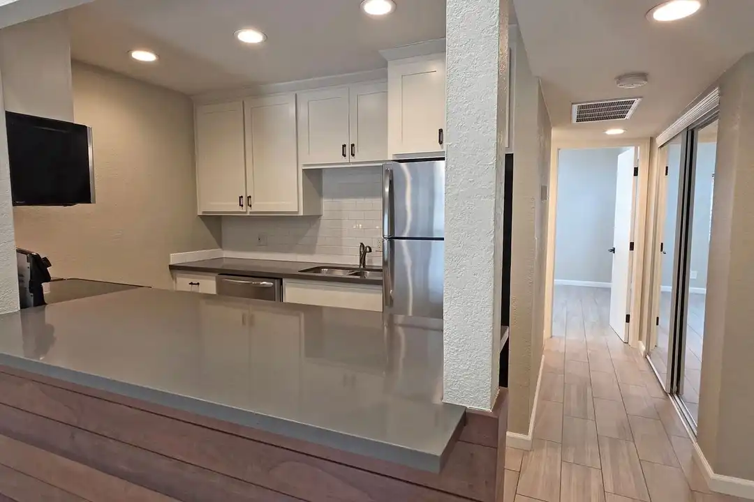 2222 I St unit 15 - View 3