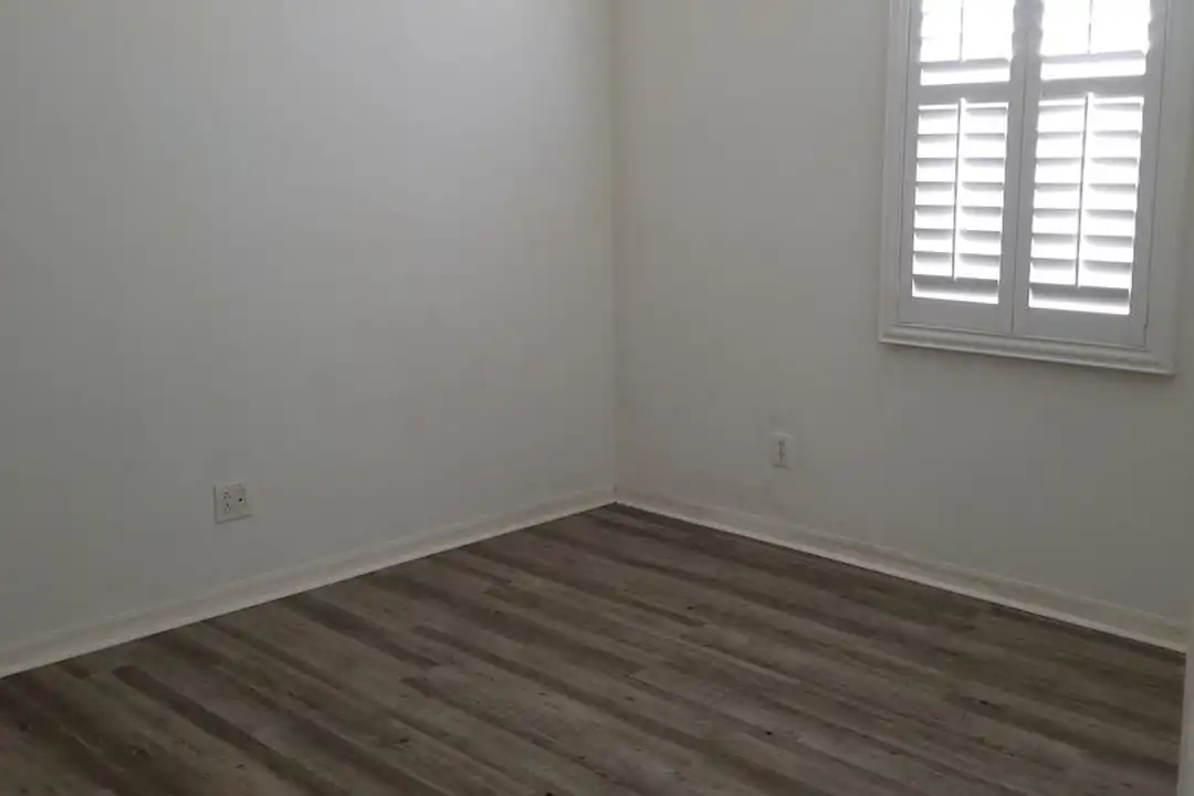 10521 Beneva Dr - View 5
