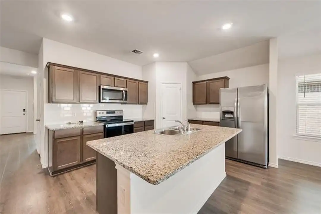4016 Huntington Dr - View 5