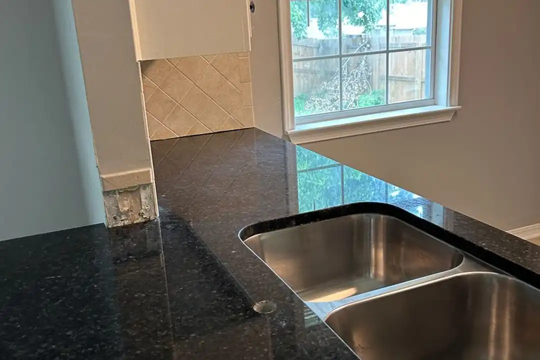 1138 Kensington Ct - View 4