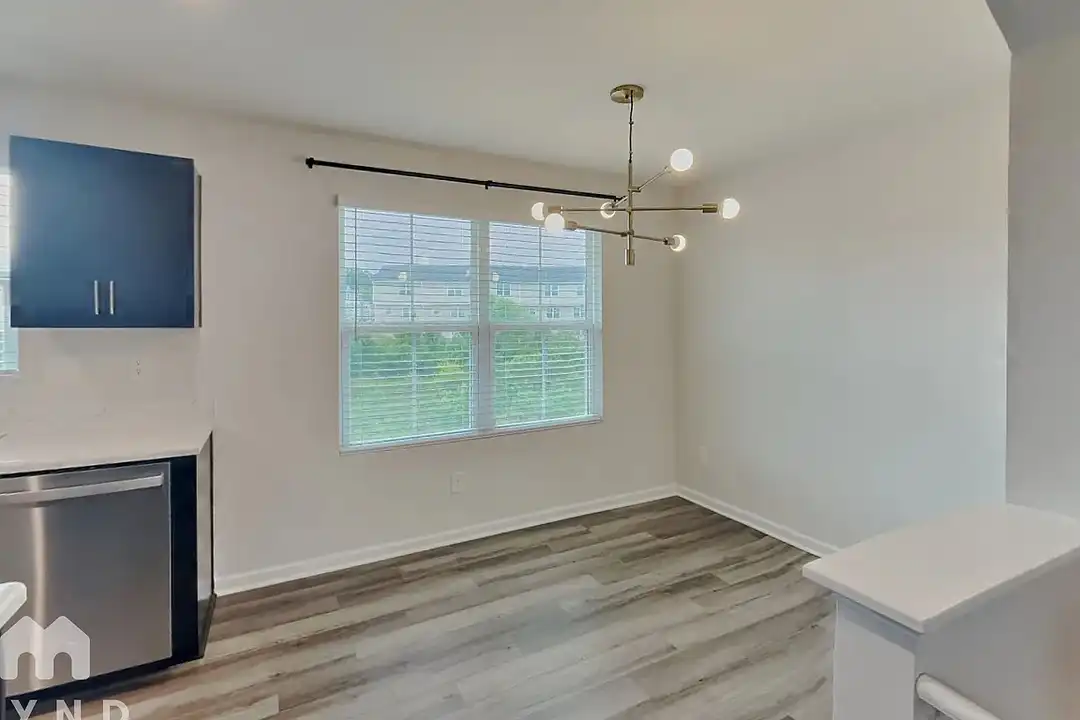 Apartment in Charlotte - View 5