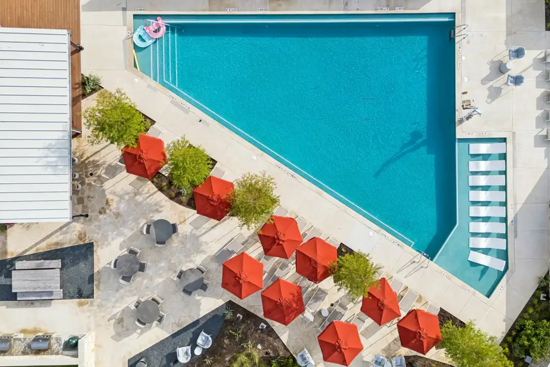 1-bed apartment, 71 m²