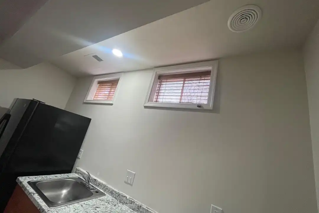 House in Gainesville - View 2