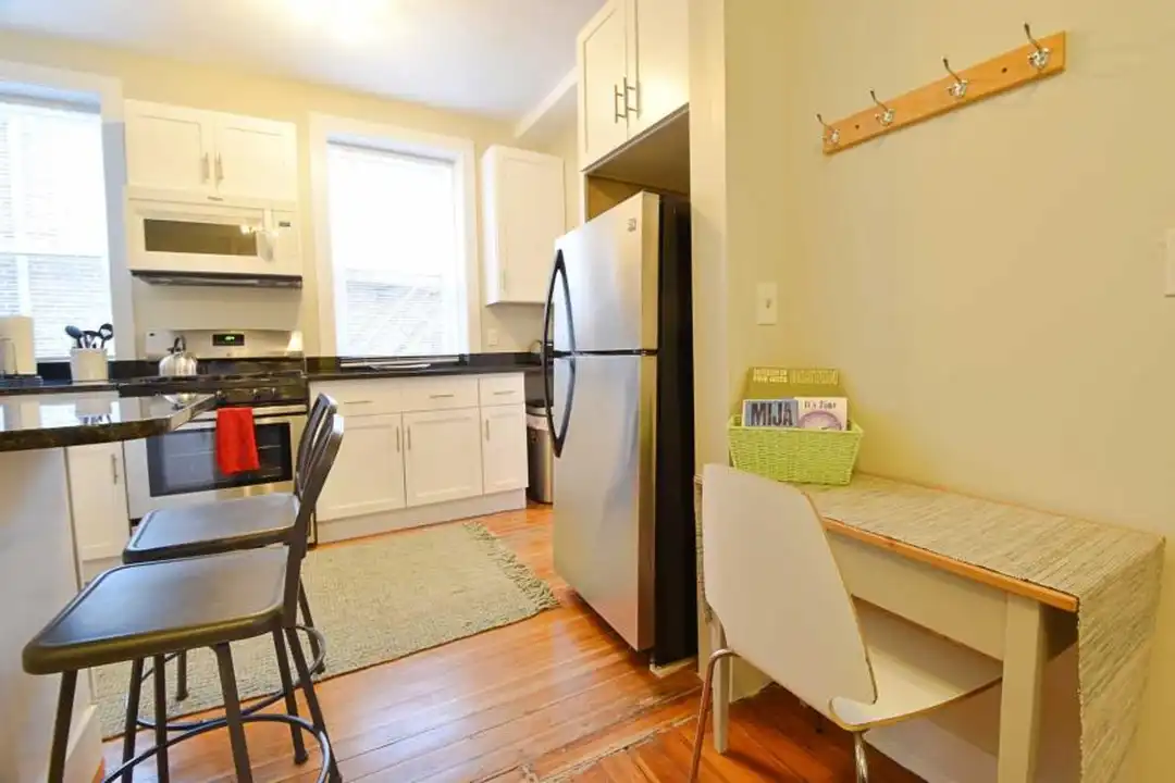 20 Moon St - View 2