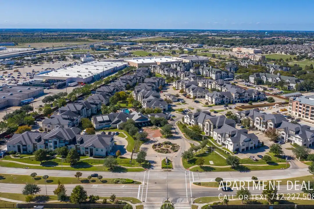 7410 Town Center Blvd - More