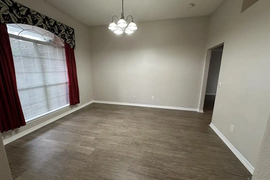 10306 Wailuku Dr - View 4