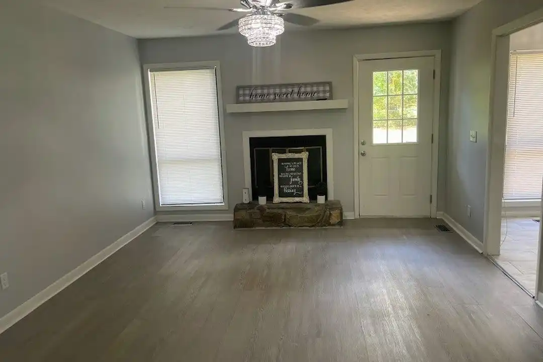 1366 Worstead Dr - View 6
