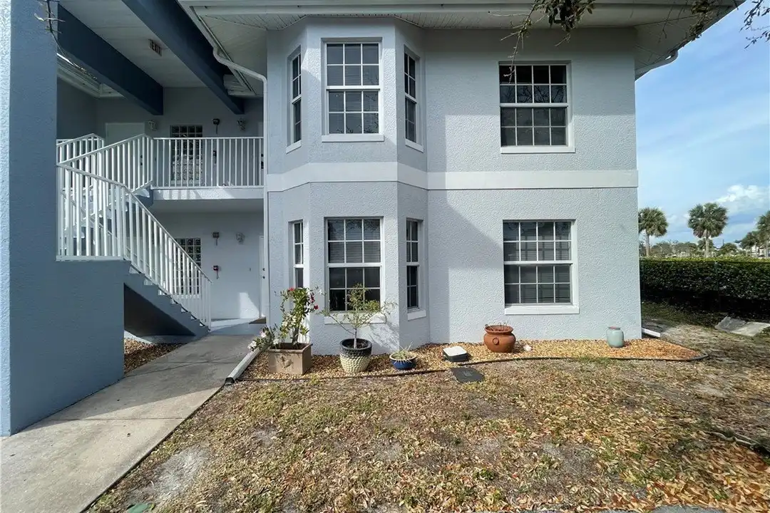 Apartment in Fort Myers - View 4