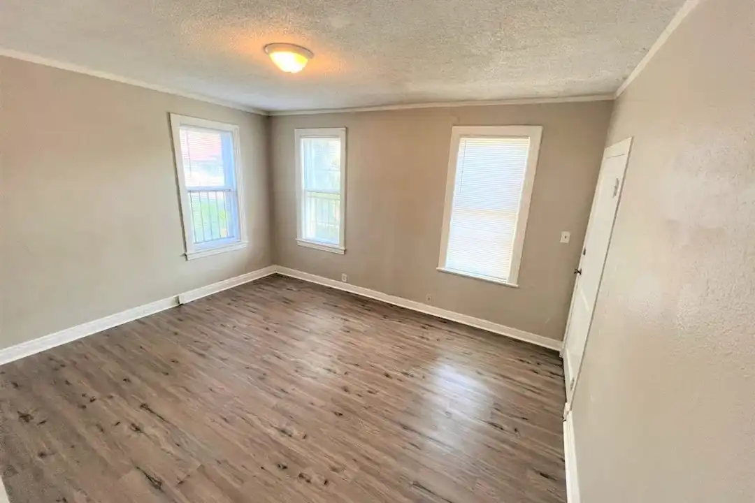 1304 Court Ave unit #2 - Вид 4