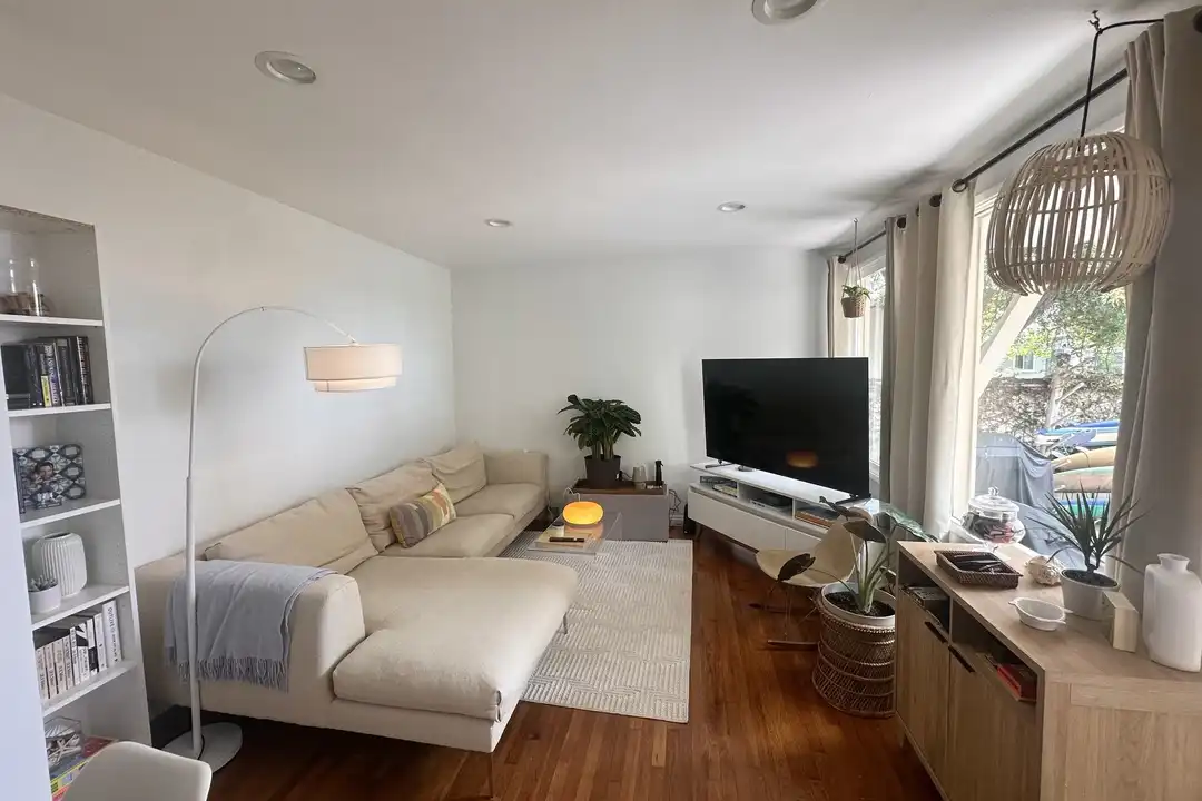Apartment in La Jolla, Beach Barber Tract - View 4